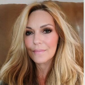 Meet your Posher, Christie